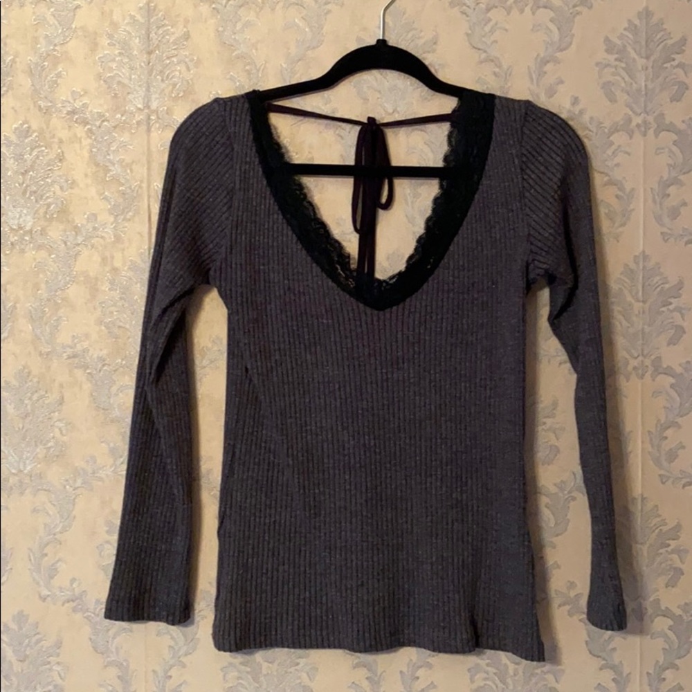 🎉5 for $25🎉 Milan Kiss Long Sleeve Top